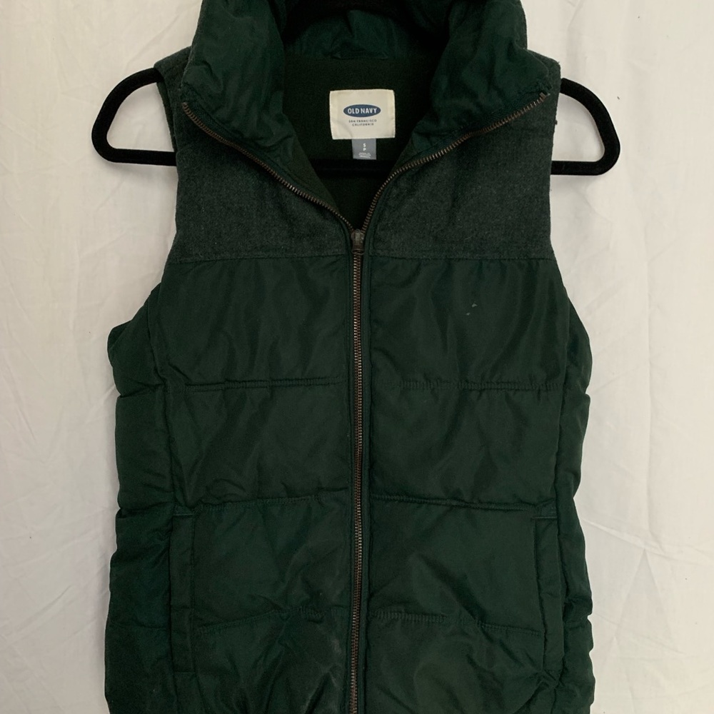 Old Navy Men’s Winter Vest